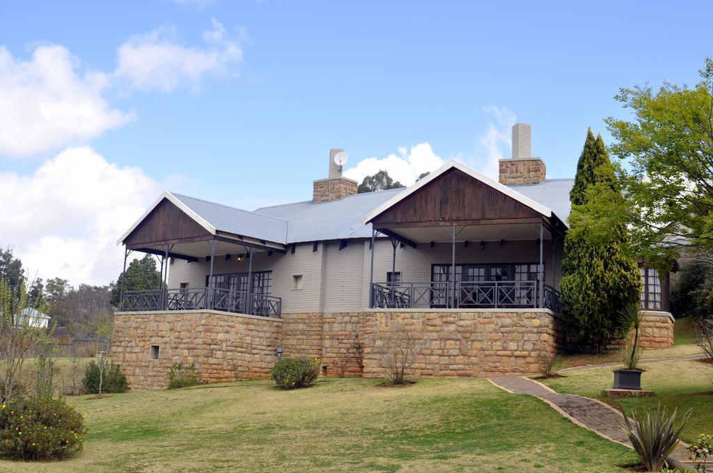 The Highlander Hotel Dullstroom Exteriör bild