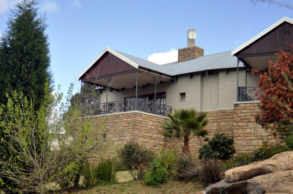 The Highlander Hotel Dullstroom Exteriör bild