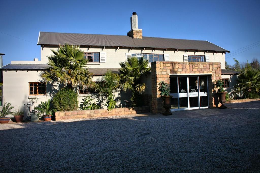 The Highlander Hotel Dullstroom Exteriör bild